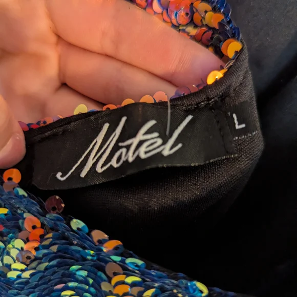 Chrome Sequin Backless Long Sleeve Dress - Picture 5 of 6